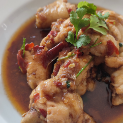 Only These Ingredients, But a Delicious Thai Meal?! The Magic of One Stir-Fry Sauce